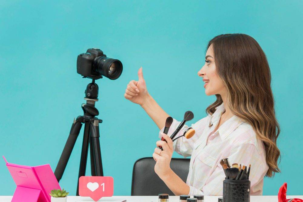 social-media-girl-forums-the-new-hub-for-digital-creators-and-online-communities